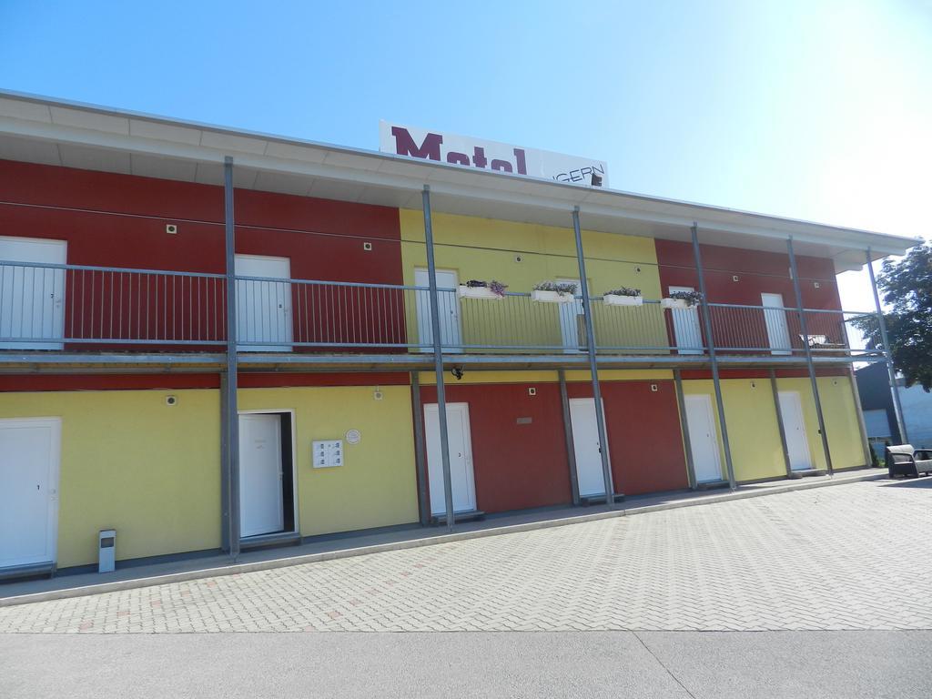 Motel Angern Angern an der March Exterior foto